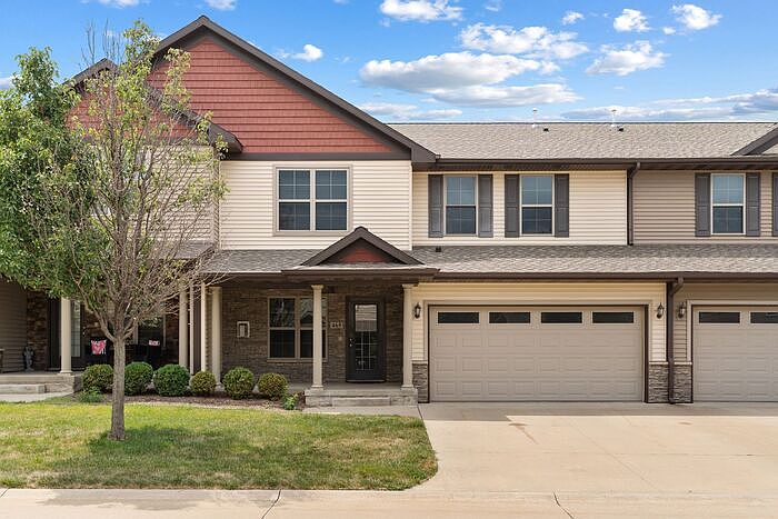 1st image of 465 Cambria Dr