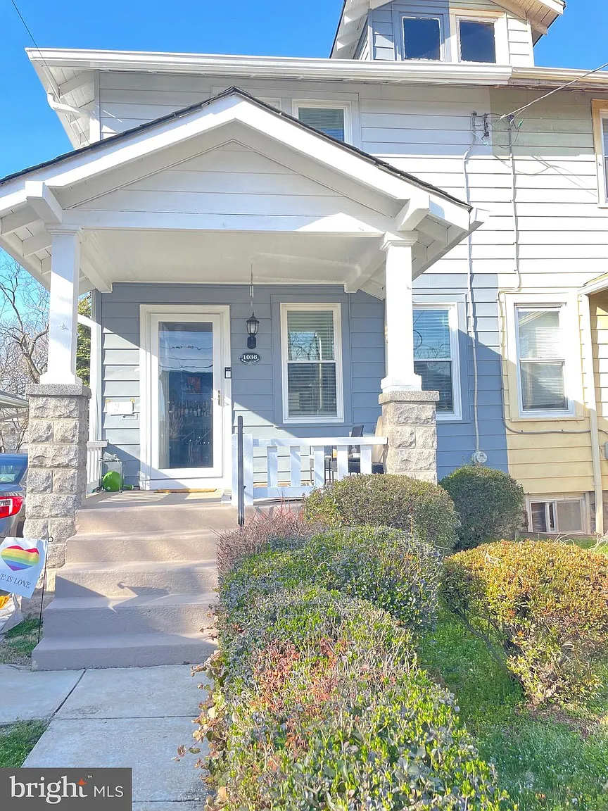 1036 Jackson St NE photo 1