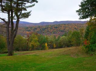 166 Sand Springs Rd APT A, Williamstown, MA 01267