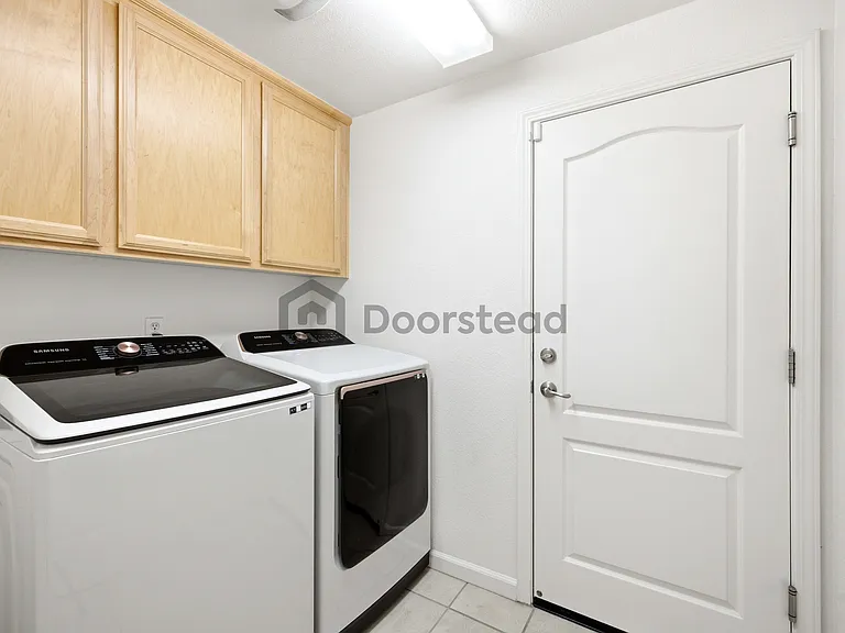 1708 Camino Real Way — Photo 5