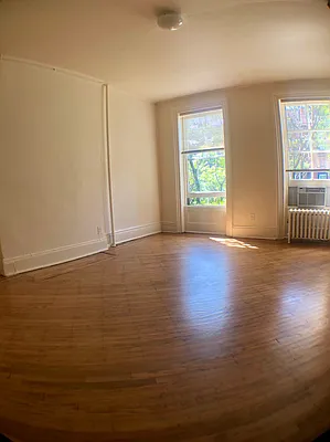 Rented by Oxford Property Group | media 12