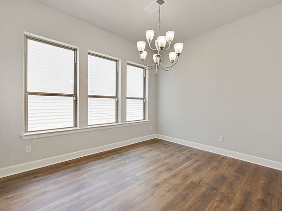 3rd image of 14421 Walsh Ave