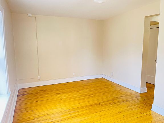 5th image of 407 Stolp Ave APT 106