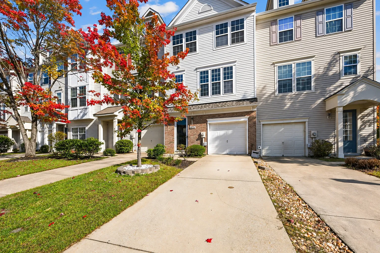 4 bed, 2050 sqft, $2,800 — Photo 1