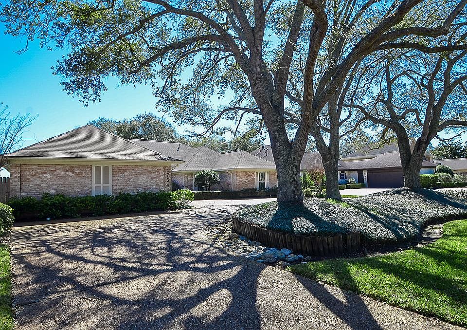 1st image of 1754 Country Club Blvd