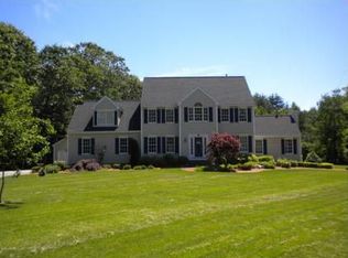 29 Parmenter Rd, Hudson, MA 01749