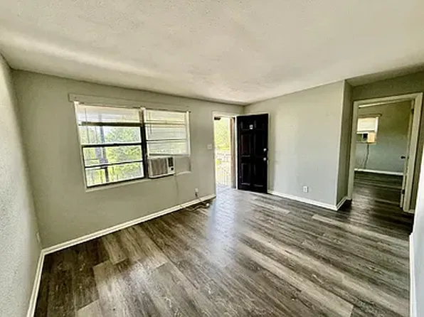 2719 Fairfax St #4, Jacksonville, FL 32209