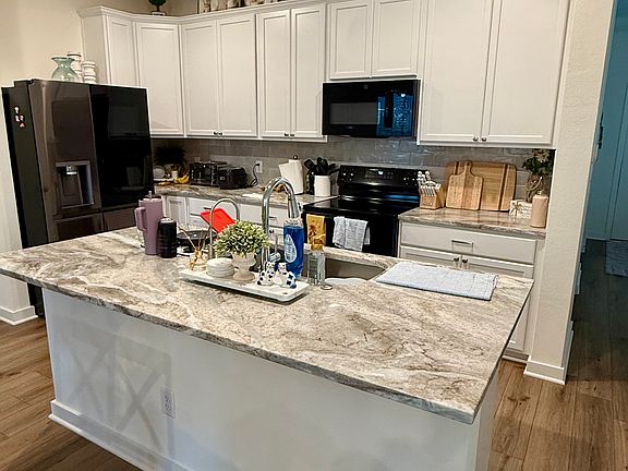 3rd image of 1117 Elise Ave #2