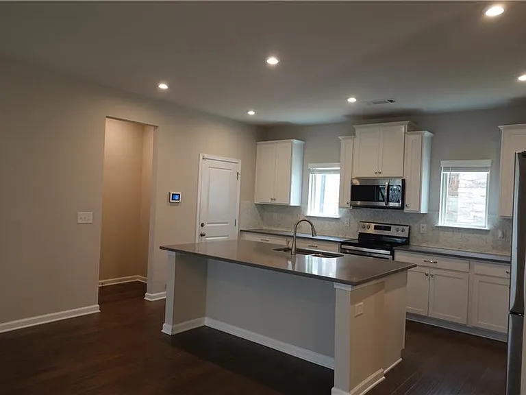 2719 Morgan Spring Trl — Photo 10