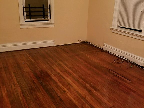 3rd image of 156 Steuben St