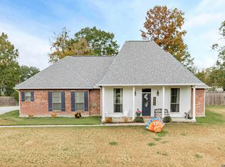 42046 Conifer Rd, Gonzales, LA 70737