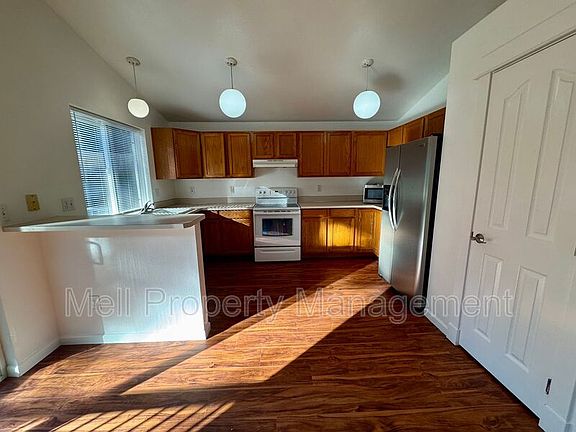 5th image of 101 E Heatherwood Ct