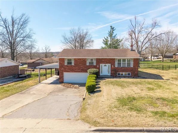 909 Schindler Rd, Perryville, MO 63775