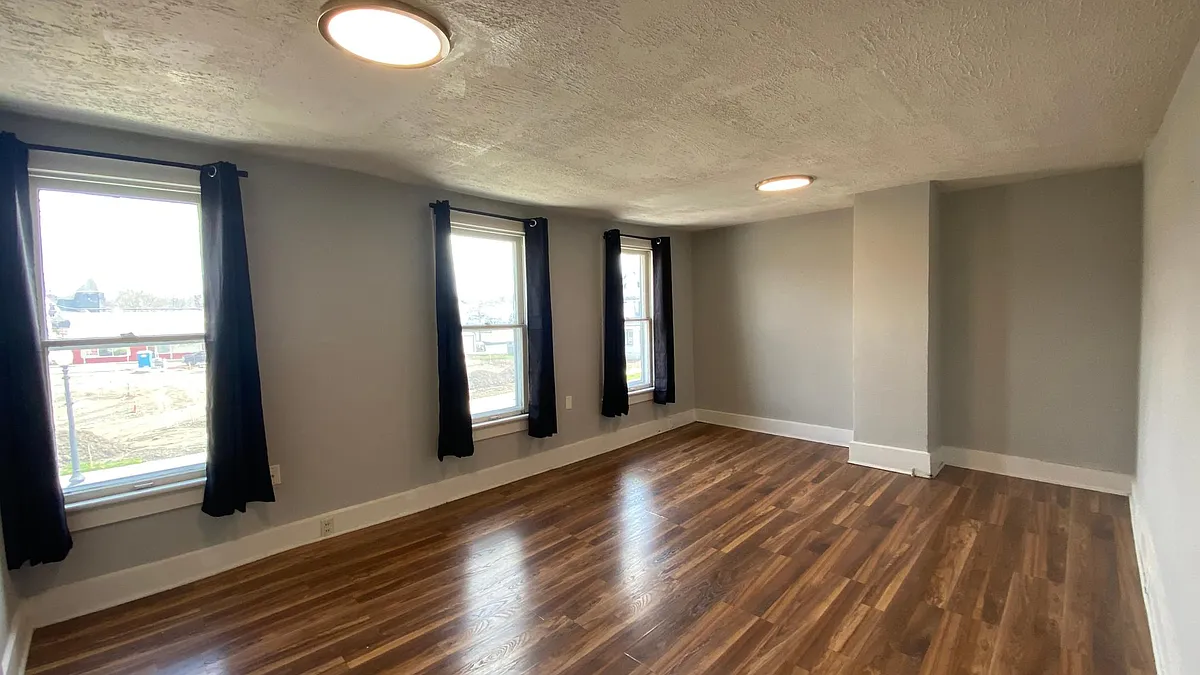 Building Photo - 131 S Lincoln Ave #B