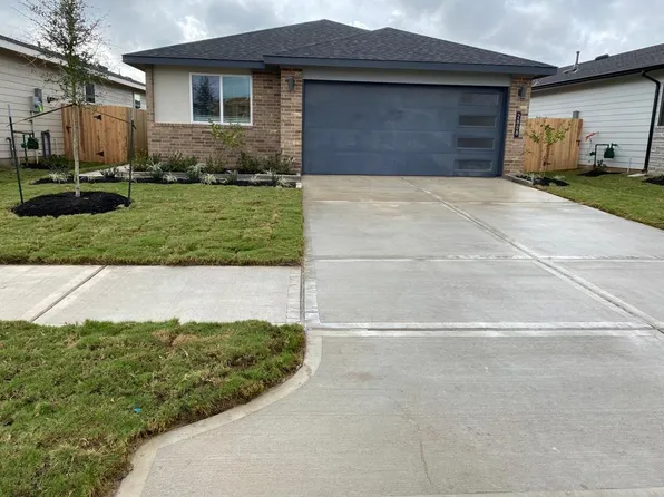 2808 Gunnersbury Dr, Houston, TX 77047