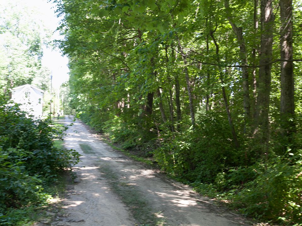 2nd image of 8349 Chapin Ln
