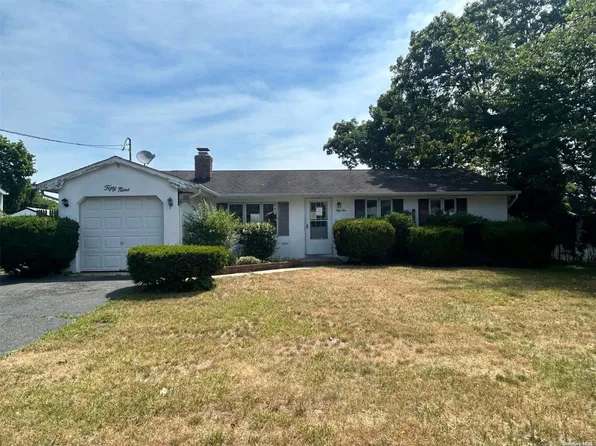 59 Smithtown Polk Boulevard #200, Centereach, NY 11720