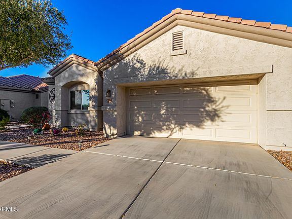 3rd image of 1574 E EARL Drive