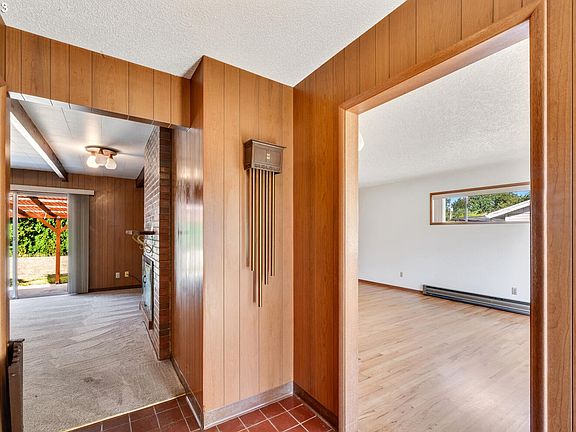 4th image of 520 NW 80th St