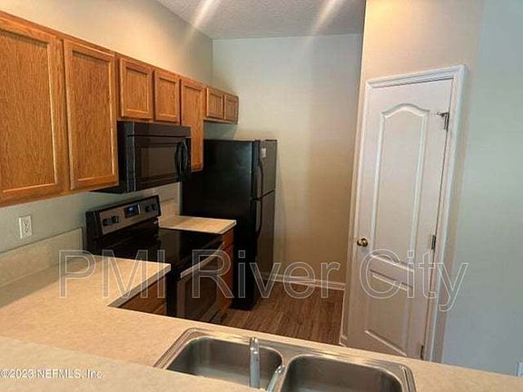 5th image of 1740 Biscayne Bay Cir