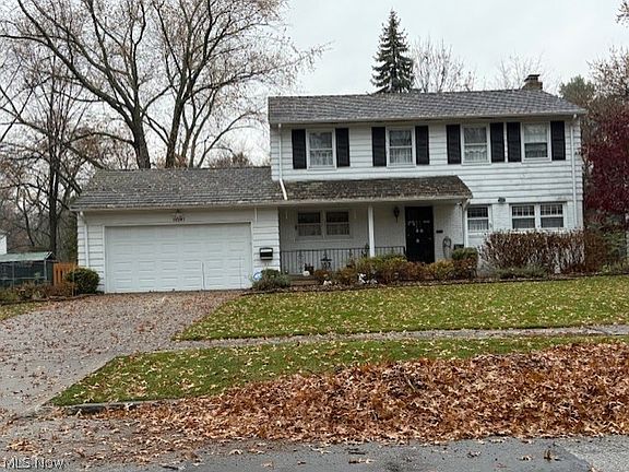 2nd image of 15991 Henley Rd