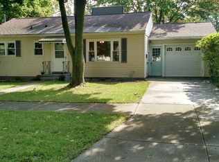 702 E Baldwin St, Saint Johns, MI