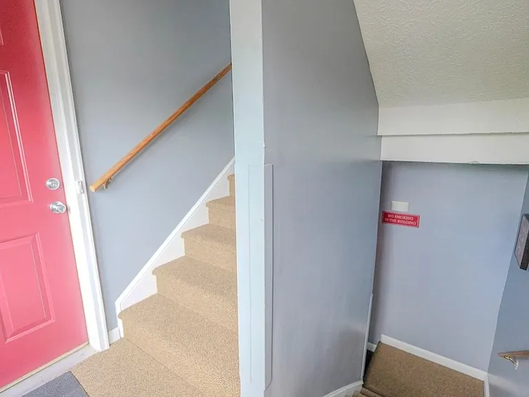1324 N Main St — Photo 15