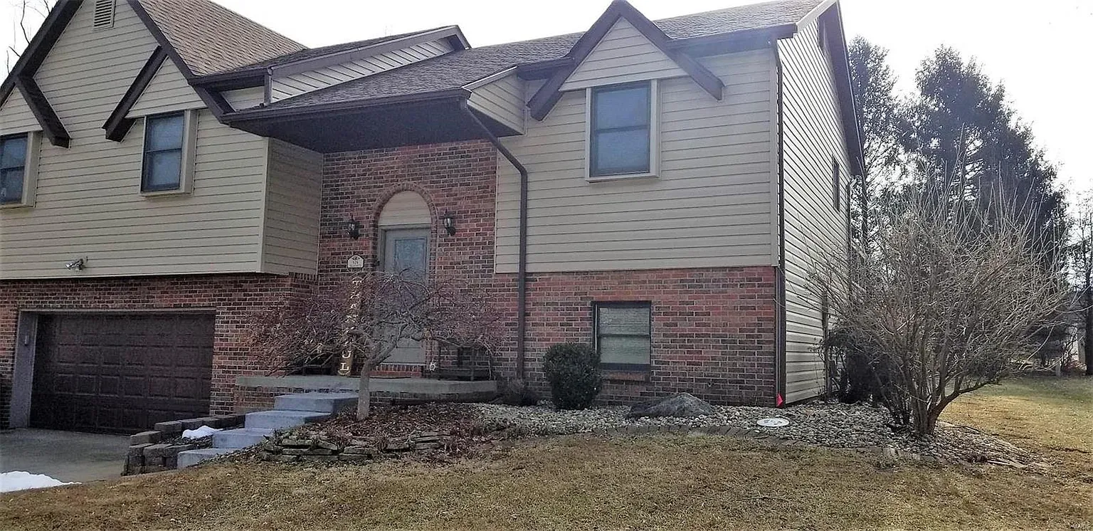 424 Blue Bird Ln photo 1