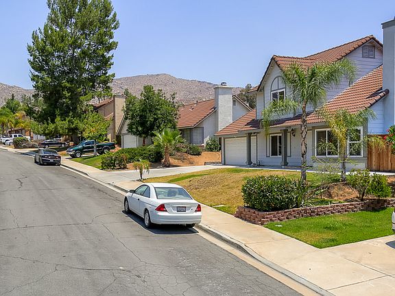 2nd image of 24589 Wisteria Ln