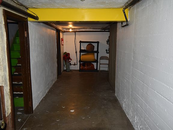 2nd image of 1711 Portman Ave APT 1