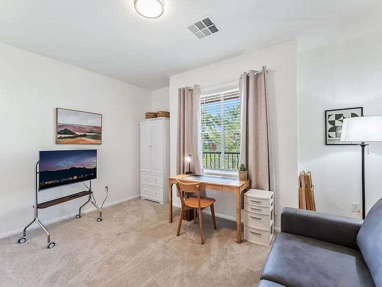 904 Duckhorn Ct #204 — Photo 23