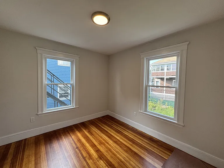 38 Curtis Ave — Photo 9