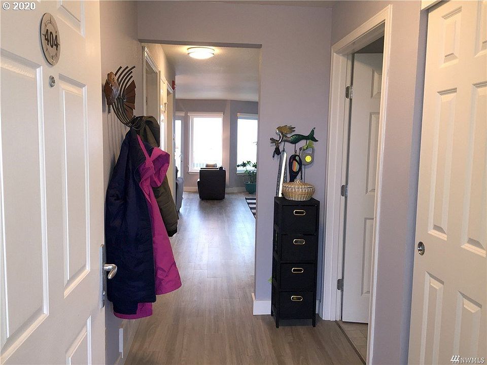 1st image of 501 Shoreview Dr S