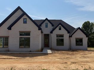 137 Arrowhead Rd, Greenbrier, AR 72058
