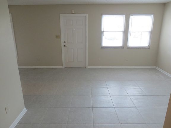 5th image of 527 S Lincoln Ave #A105