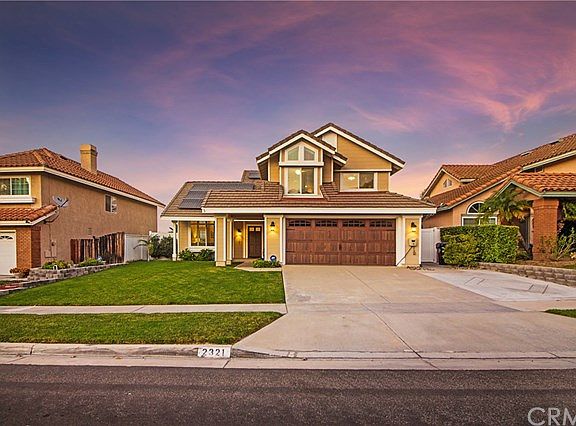 3rd image of 2321 Whiteoak Ln