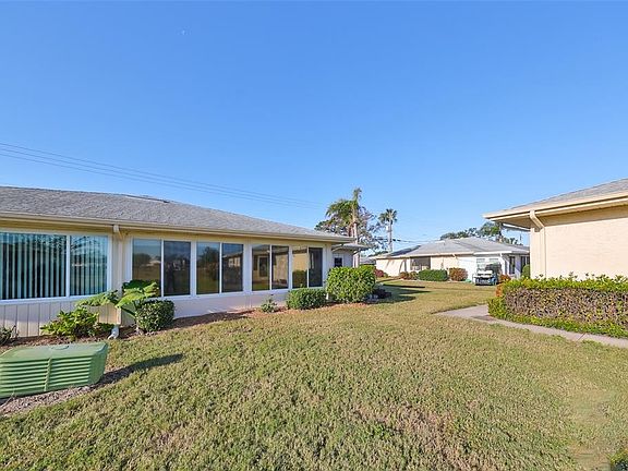 4th image of 1901 Canterbury Ln Unit 19