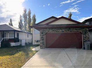 9105 113a Ave, Grande Prairie, AB T8X 1M4