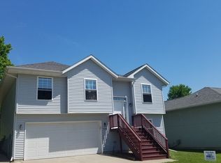528 Potter St, Tiffin, IA 52340