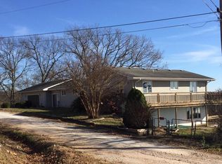 102 Bayshore Dr, Reeds Spring, MO 65737