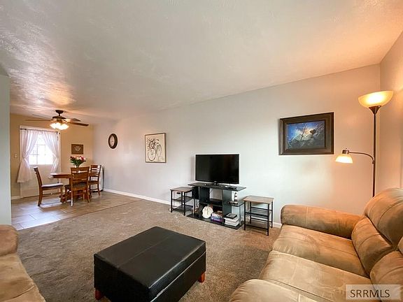 3rd image of 2302 Genevieve Way