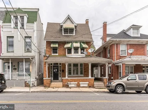 217 W High St, Womelsdorf, PA 19567