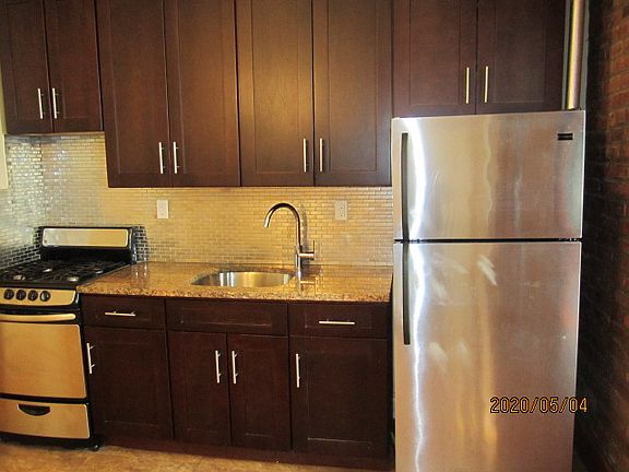 3rd image of 1035 Union St #B2