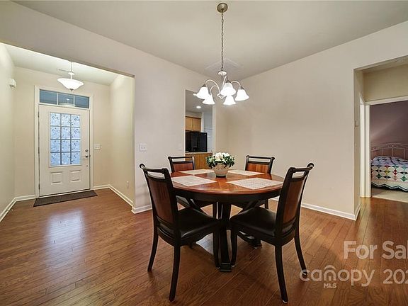 3rd image of 20060 Dovekie Ln