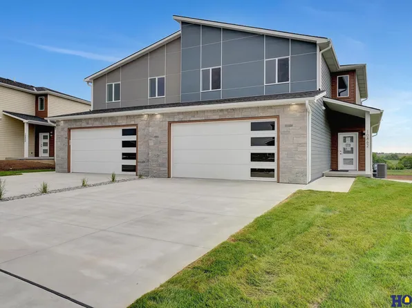 10862 Legends Ln, Lincoln, NE 68527