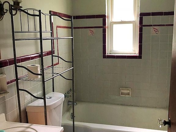3rd image of 6131 Faircrest Ct
