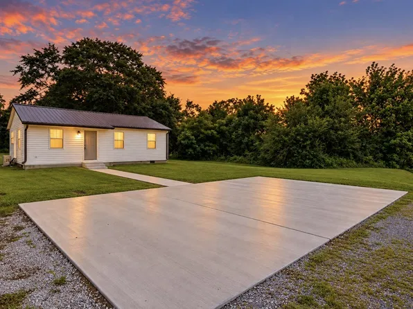 305 S Polk St, Tullahoma, TN 37388