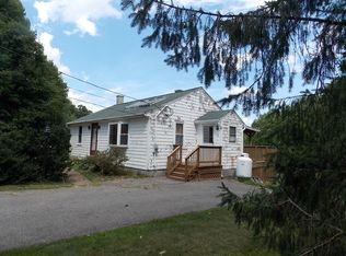 14 High St, Hubbardston, MA 01452