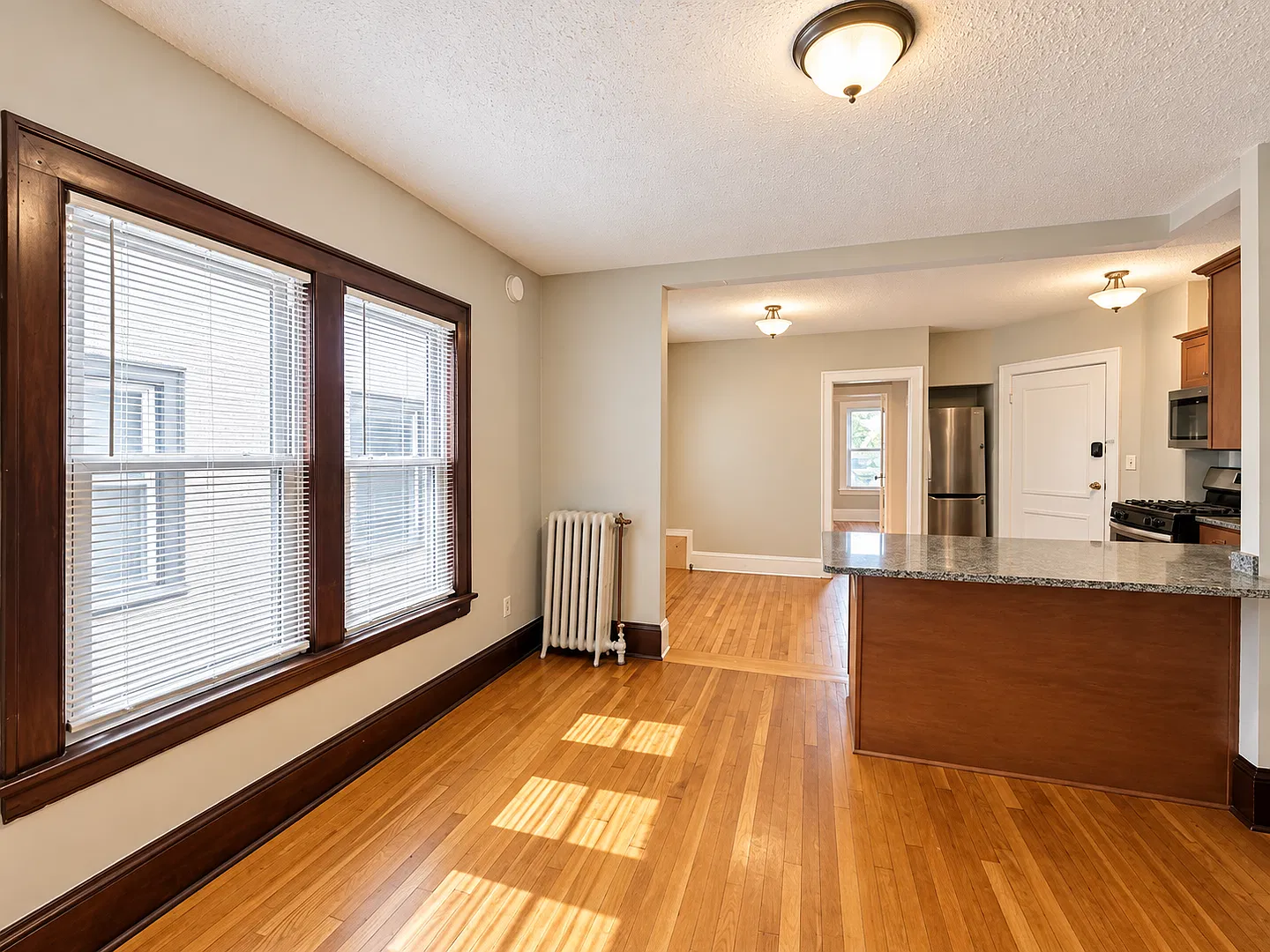 418 Pierce — Photo 2