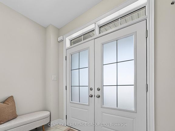 4th image of 1223 Wickham Rd